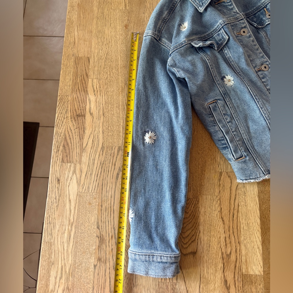 Abercrombie Kids 13/14 Daisy Embroidered Denim Jacket - Picture 11 of 12